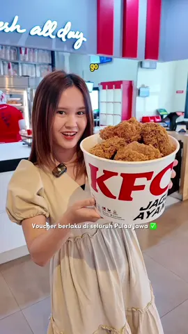 Kabar gembira voucher TikTok KFC di video ini sudah bisa ditukarkan ke Seluruh Outlet KFC di Pulau Jawa mulai besok, 20 Agustus 2025. Ayoo beli vouchernya sekarang jangan sampai kehabisann #bebasflexingkulineran #promomakangajian #promomakanmerdeka #kfc #voucherkfc 