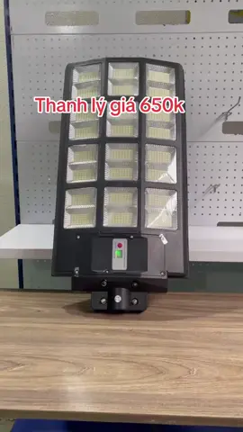 Đèn năng lượng mặt trời liền thể có cảm biến 1000w #đènphanangluongmattroi500w #đènphanangluongmattroi1000w #đènlienthenangluongcambienchuyendong 
