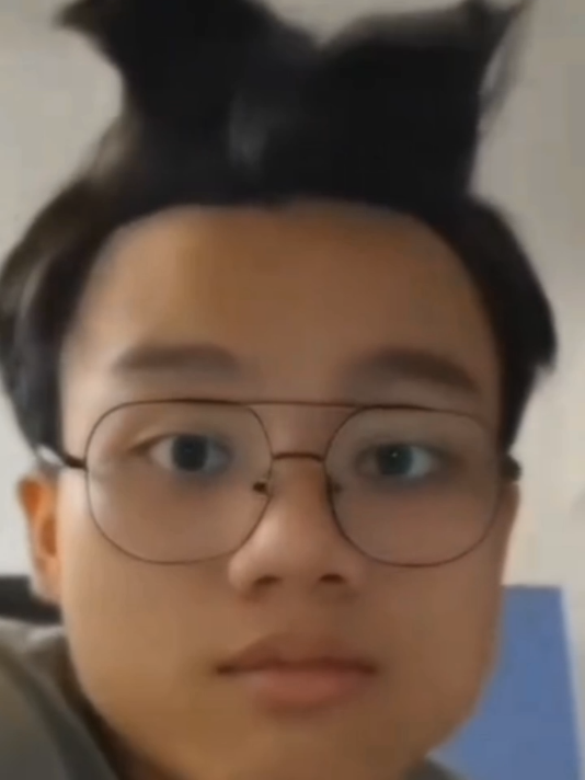 Kendrick kaget lihat rambutnya sendiri😭🤣🤏#kendrickliusbong #kendrickcoc #coc2 #live #tiktok 