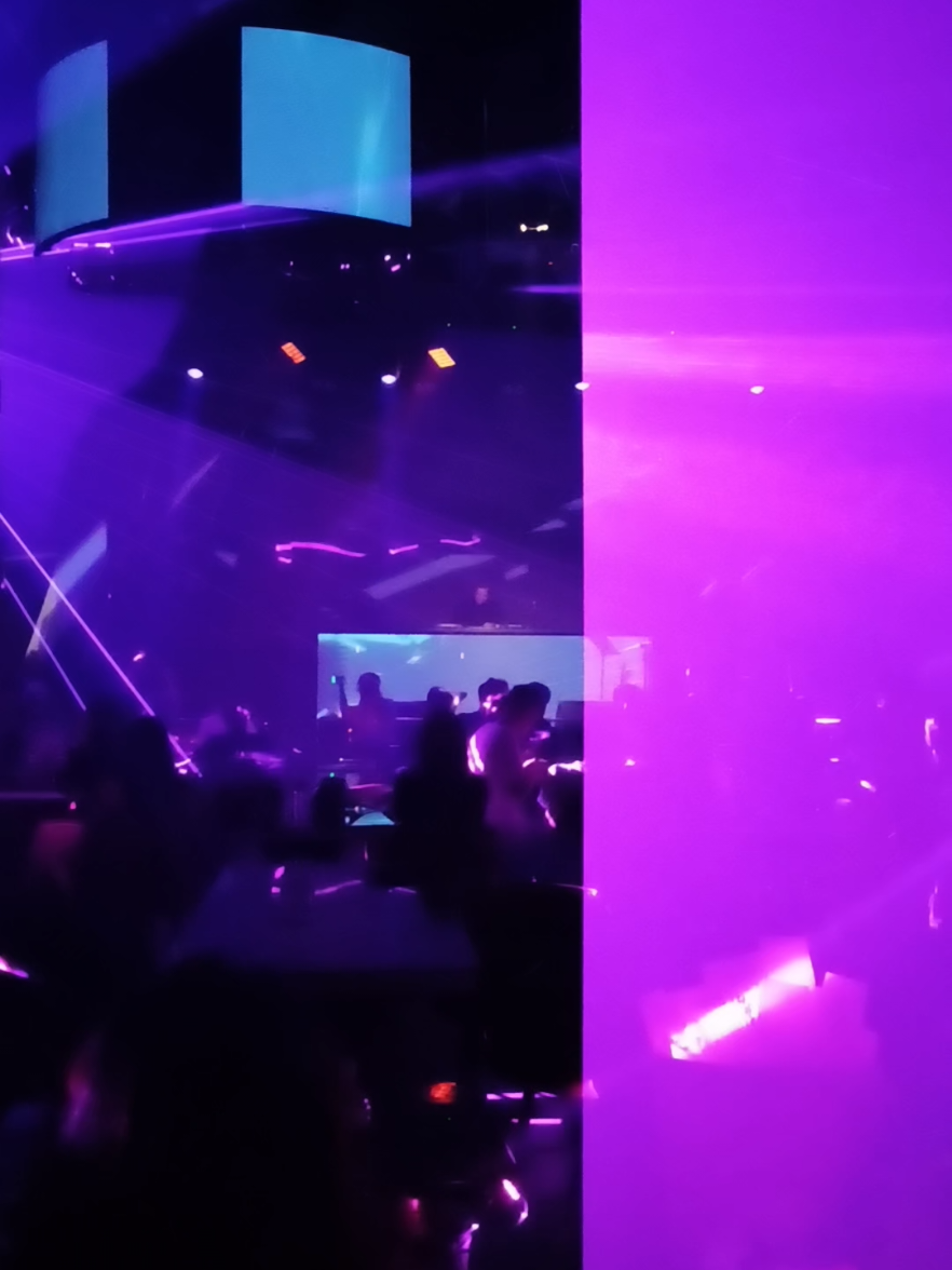 Kehilanganmu .. By DJ @ARDIAN04  at @grand dragon pekanbaru  #dragonpubpekanbaru #dragonpubpku #granddragonpubnktvpekanbaru 