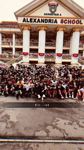 cuman sekola pinggir jalan kok😝#alexandriaislamicschool 