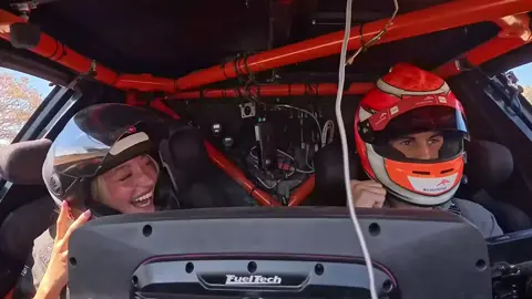 👀🏎️