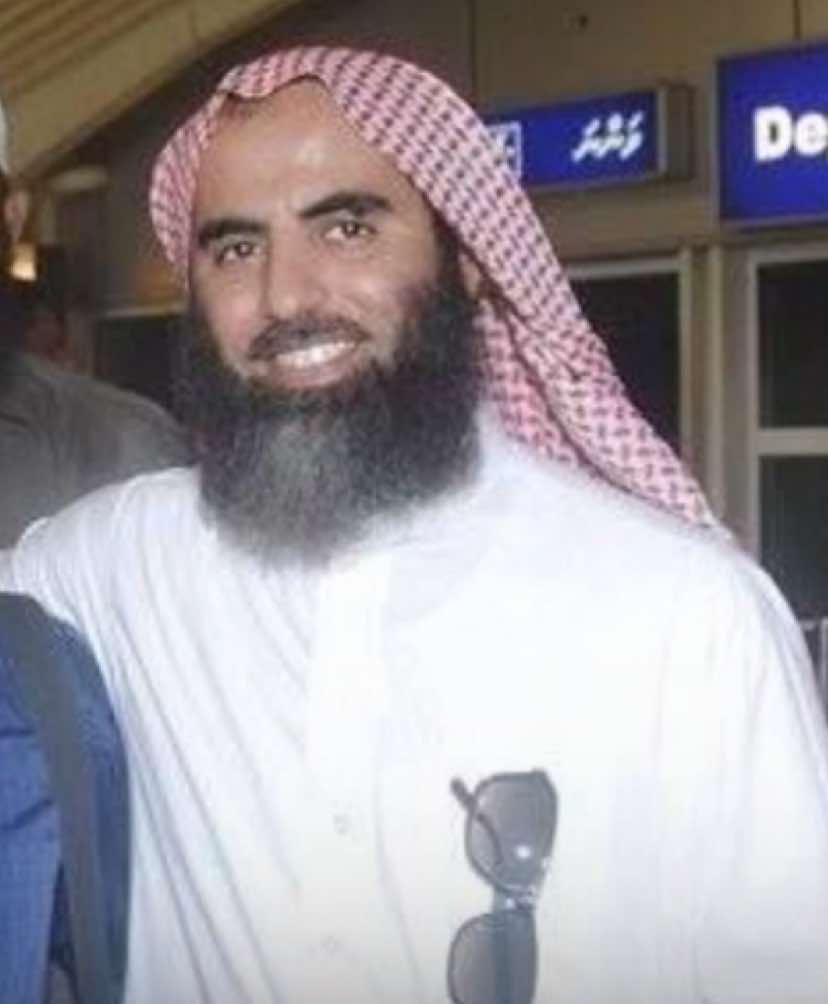 لما دعا إبراهيم عليه السلام قومه لعبادة الله وترك الأصنام، غضبوا وأشعلوا نارا عظيمة ليرموه فيها. لكن الله حفظه، وقال للنار: قلنا يا نار كوني بردًا وَسَلَامًا عَلَى إبراهيم، فخرج منها سالما.
