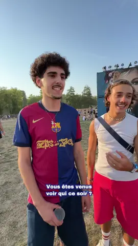On était au @CabaretVert et on est venu vous demander quel artiste vous attendiez le plus ! 👀 Et toi, dis-nous en commentaire pour qui tu étais venu 👇