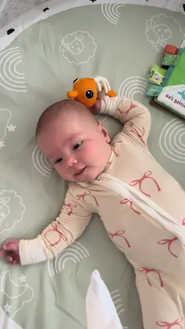 Hadley loving her fish #tiktokshop #clownfishtoy #babytoys 