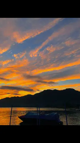 #lagutimur #storytimur #sunset #sunsetvibes #soundtimur 