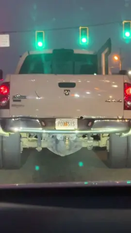 Super cool liscense plate my good man