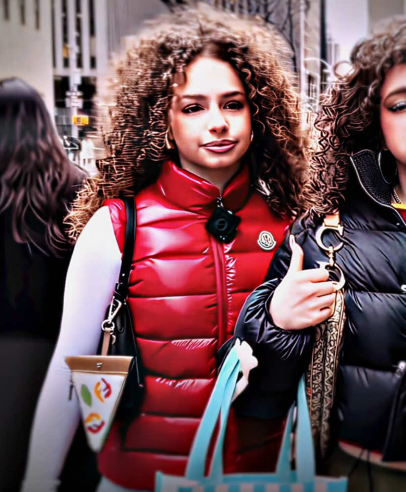 Right now. | @Eliana Kalogeras @Noah Risling | #elianakalogeras #elianakalogerasedit #kalogerassisters #fyp #edit 