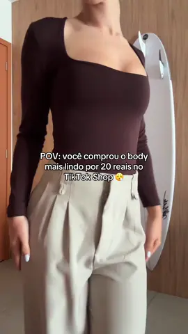 Ameiiiii!! Deixei o link no vídeo 🤎 #body #basicos #estilobasico #tiktokshop Body decote quadrado baratinho no TikTok Shop 