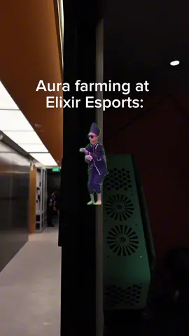 THE COOLEST 24/7 CYBER CAFE IN SINGAPORE. WE HAVE THAT AURA #elixiresports #cybercafe #cathay #24hours 