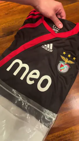Camisola Alternativa do SLB 2009/2010  #retrofit #benfica #retro #20 