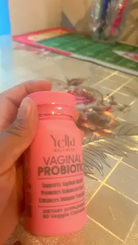 Probióticos vaginal tienes infección tienes mal de orín te echa mal olor te recomiendo estas cápsulas por 30 días recomiendan mucho los doctores #vaginalprobioticos#yella #probioticsforwomen #vagilalinfeccion #wellness 