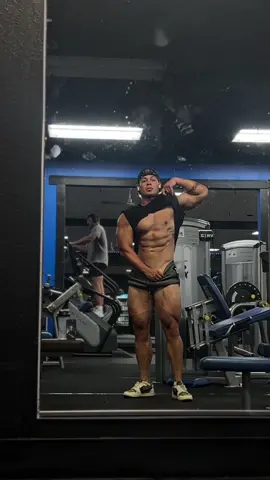 Recent vid didn’t train legs for a good month. They comin back tho. 