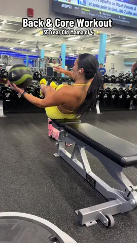 🌅 Morning grind, mama style 💪✨ At 35 years old, a mama of 4, I make sure I’m always strengthening my back + core — because they go hand in hand. 🖤 This workout was NO JOKE, but I love pushing myself and stepping out of my comfort zone. That’s where the real growth happens! And let’s be real… I couldn’t have crushed it without my D2Fit PreWorkout 🔥 It gives me the energy, focus, and endurance I need to show up as my best self — inside and outside the gym. 👉 Who’s pushing themselves today? Let’s get it!