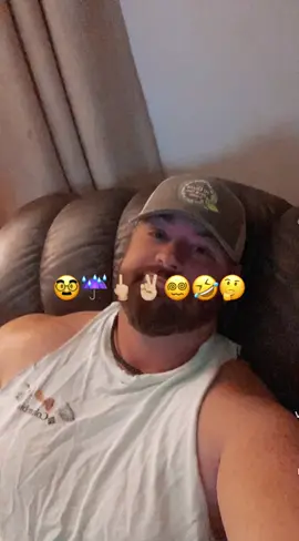 Let’s see what y’all’s last seven emoji’s are 🤷🏻‍♂️🤣 #toxic #emojis #fyp #letsgo #follow 