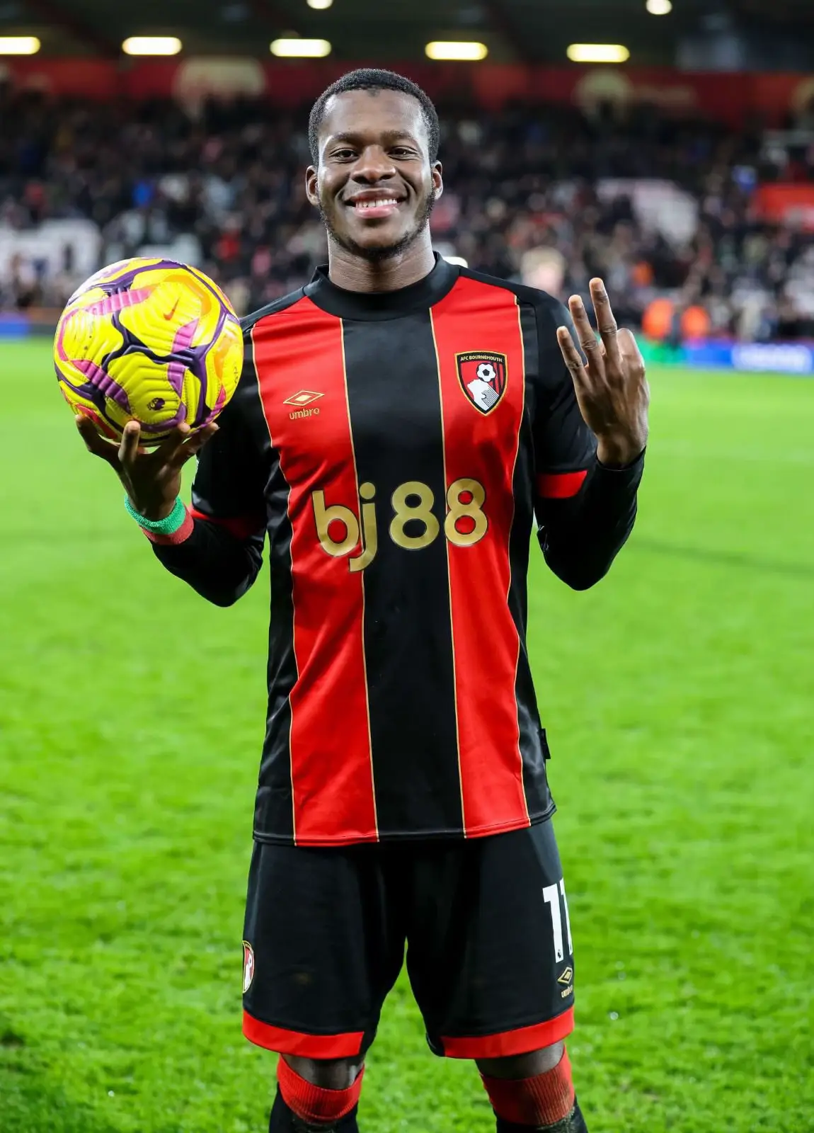 To all the @AFC Bournemouth family, all my teammates, staff, every single person working behind the scenes and especially the fans, thank you for everything. ❤️🤲🏾 I’ve grown so much here, as a player and as a person. Grateful for all the memories and the support along the way. Thank you to the club and everyone for giving me the chance to live my dream of playing in the Premier League. It’s never easy to say goodbye, but I’ll always keep an eye on the Cherries. Wishing you all the best for the season. 🙌🏾 See you soon !