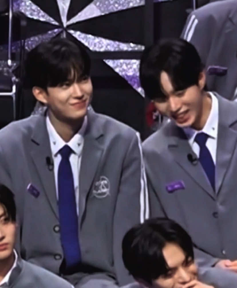 Let’s debut together 🎀🤍🩵🩷 #KIMJUNSEO #KIMGEONWOO #김준서 #김건우 #BOYS2PLANET 