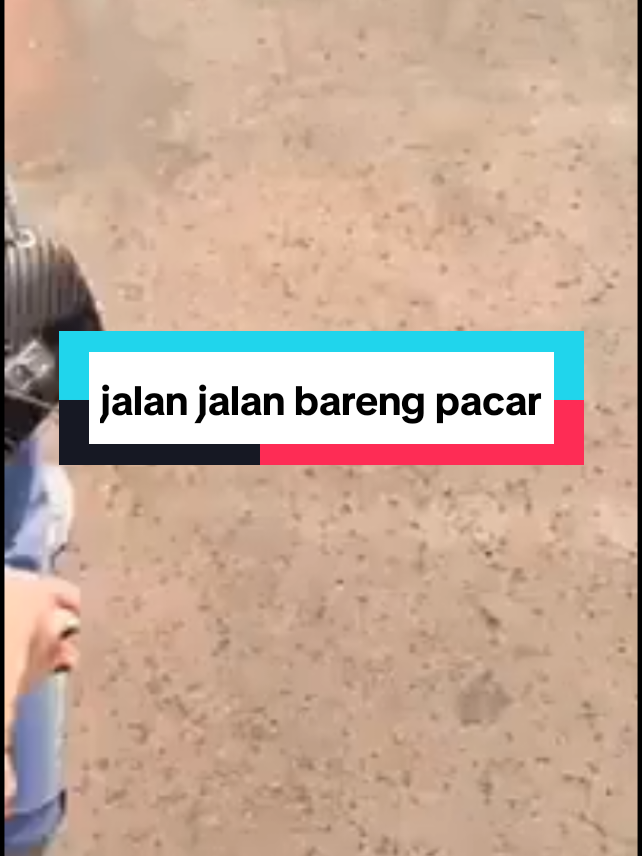 jalan jalan bareng pacar #baksobarengayang #warungmieayam #jalanbarengbestie #jajansamaayang 