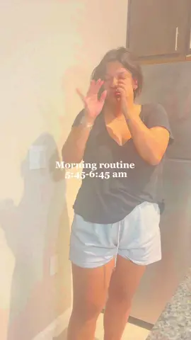 Spend the morning with me before going into the office #morningroutine #goodmorning #grwm #getreadywithme #hair #makeup #OOTD #office #morningvlog #asmr #Lifestyle #creatorsearchinsights 