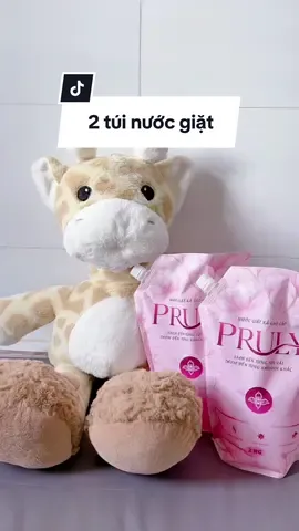 Mua 2 túi nước giặt 4kg được tặng con hưu chà bá bự ôm đã luôn #Pruly #nuocgiat #mua2tuitanggau #nuocgiatxa #giatxa 