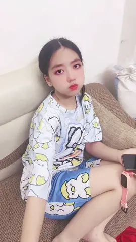 Bố về còn đi làm vì tương lai các con, ở lại cố gắng học nhé,ng lớn rồi mà như trẻ con nhỉ#xuhuong #ketnoiyeuthuong #ngonngukyhieu #treemkhuyettat #dout 