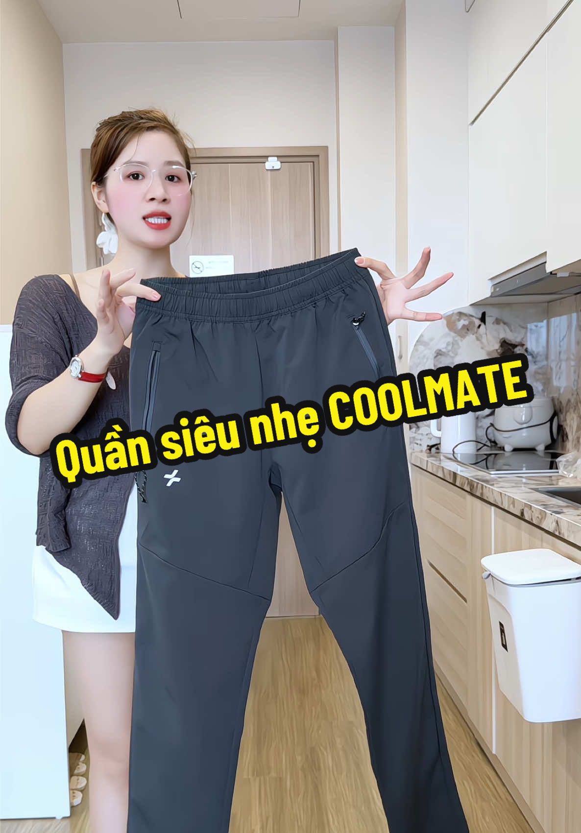 Chiếc quần nhà COOLMATE xứng đáng có trong tủ đồ của các anh thích sự đơn giản và quan trọng là mặc lên thoải mái cả ngày #COOLMATE #phuongsongsinh #phuongvinguyen #quandai #quangio 