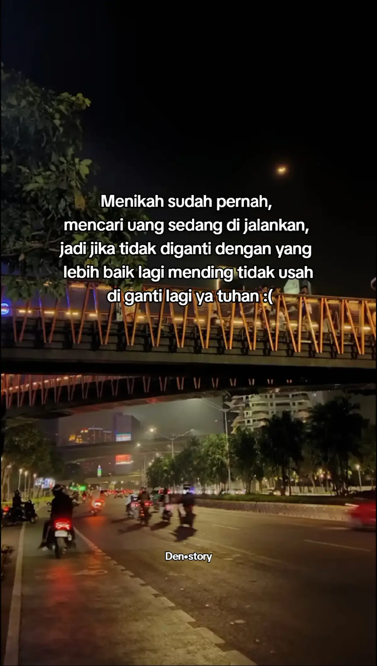 lebih baik menyendiri dari pada tidak diganti dengan yang lebih baik lagi 😌 #quetesstorywa #ruanggalau #storygalau ##galauberutall #story 