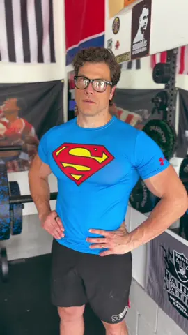 Bruce and Clark get a workout in 😂 w/ @Miles Burris #superman #batman #skit #comedy #gym  