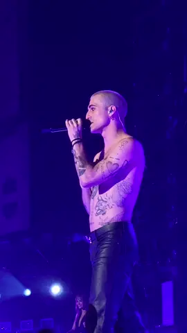 damiano rethink your choices please 🥲 #maneskin #livemusic #concert #damianodavid 
