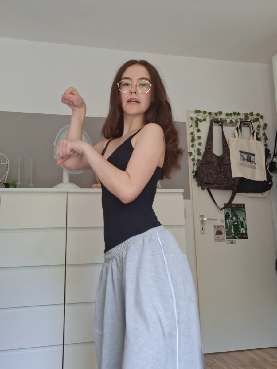 they can never stop serving 💜 @KATSEYE #fyp #katseye #dancer #dancetrend #viralll - foryou, katseye gap ad, foryoupage, relatable