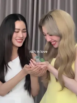 น้องออม แม่ว่าคนนี้แหละลูก!!!! #LingOrm #หลิงออม #linglingkwong #ormkornnaphat #fypシ゚ 