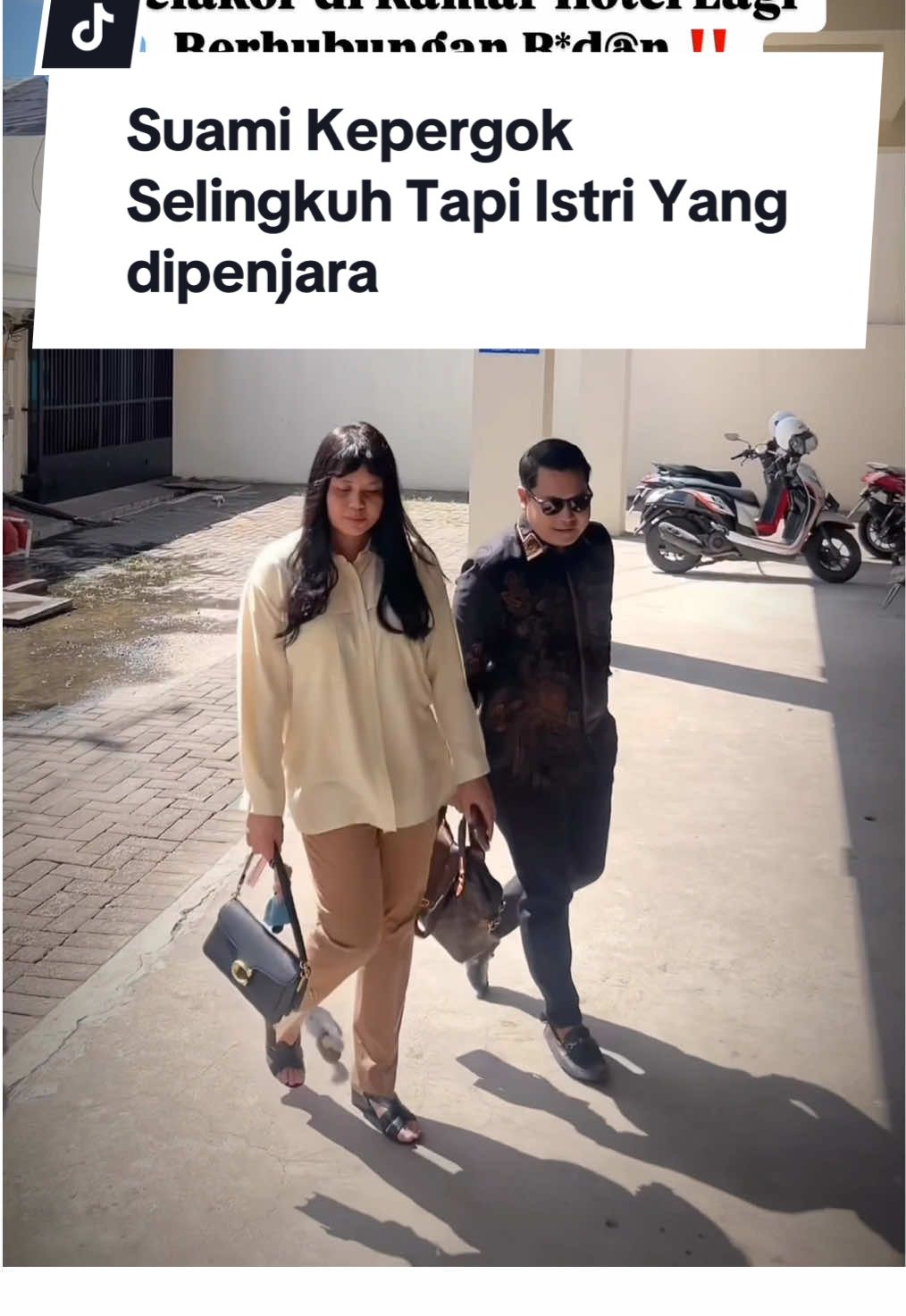 ⚖️ Kepergok selingkuh, kok malah istri dipenjara? Hati-hati, meski suami salah karena berzina (Pasal 284 KUHP), istri bisa dilaporkan balik kalau: 👉 Melakukan penganiayaan (Pasal 351 KUHP, ancaman 2-5 tahun). 👉 Menyebarkan aib di medsos → UU ITE (ancaman 4 tahun + denda 750 juta). 👉 Masuk rumah tanpa izin → Pasal 167 KUHP (ancaman 1 tahun). ✅ Solusi hukum: 	•	Laporkan suami & pelakor dengan Pasal 284 KUHP (perzinahan). 	•	Simpan bukti perselingkuhan (foto, chat, saksi). 	•	Jangan main tangan atau sebarkan aib → tempuh jalur hukum & gugatan cerai. ⚠️ Ingat, emosi bisa berujung pidana. Hadapi dengan strategi hukum, bukan amarah. #HukumKeluarga #KasusSelingkuh #BelajarHukum #kawakibylawyers #ahmadkawakiby #ahmadkawakibylawyers #pengacara #lawyers #advokat #advokatviral