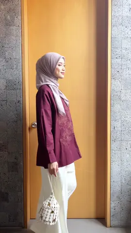 My current favorite top 💖  #hijabchic #TikTokFashion #outfitideas #OOTD #ootdhijab 