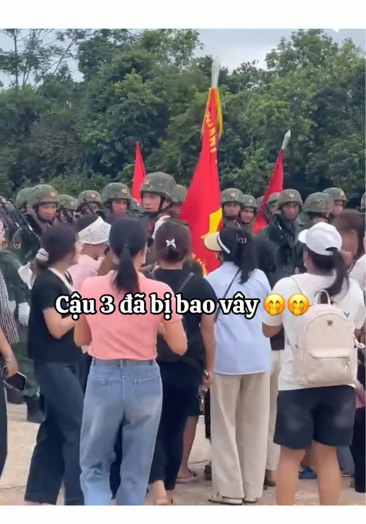 Cậu 3 bị bao vây#lehoanghiep#a80(maianh2612)