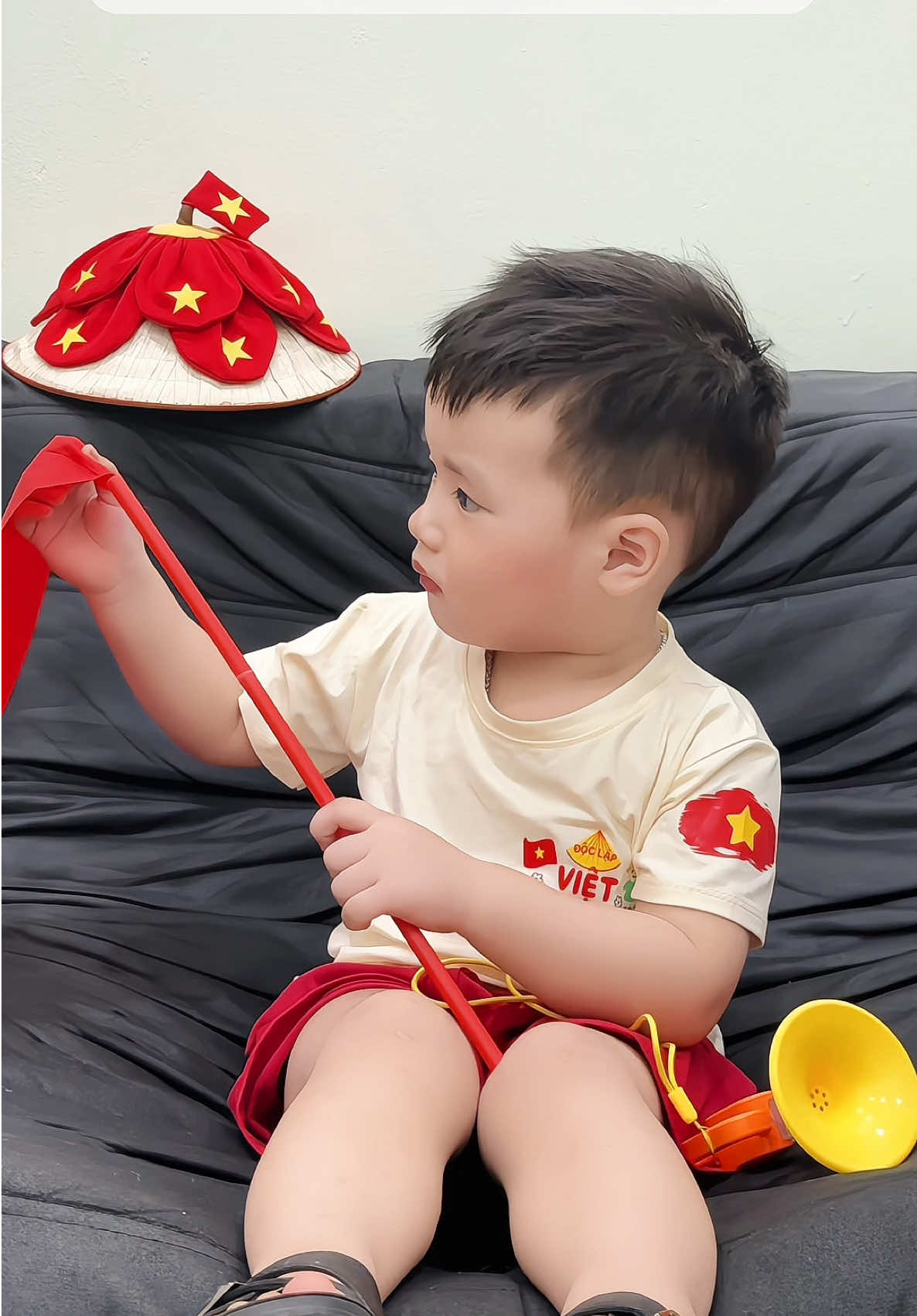 Set yêu nước cho bé đón lễ 2/9 🇻🇳 #setdoyeunuocchobe #aocodosaovangchobe #toiyeuvietnam #mebimsua 