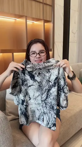 Set sơ mi lụa thoáng mát mà lịch sự ạ