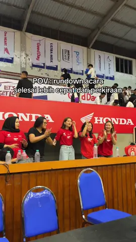 SENANGNYA PULANG LEBIH CEPAT 🥳 siapa yang ikut joget di gor?! #dbl #dblindonesia #dbl2025 #dblmalang #dbleastjavaseries 