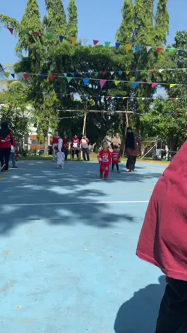 gimana mamak gak darah tinggi..  ini versi bendera nya🥲#Serunya17an #agustuscore #agustusmerdeka #agustusancore #fyp 