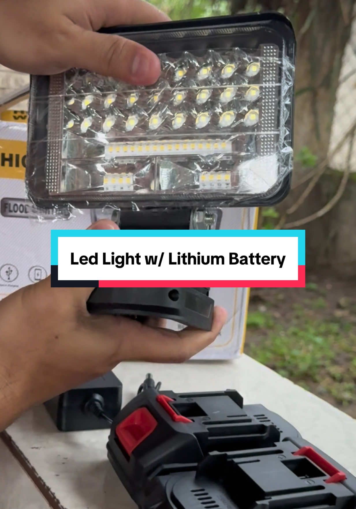 Solid rechargeable lithium battery lang🔥 cordless led flashlight outdoor indoor💯#cordlesslithiumbattery #flashlight #ledlight #emergencylight #rechargeablebattery 