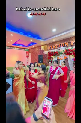 #teejspecial_with_my_friends#dance#enjojingthissong 🤘🤘