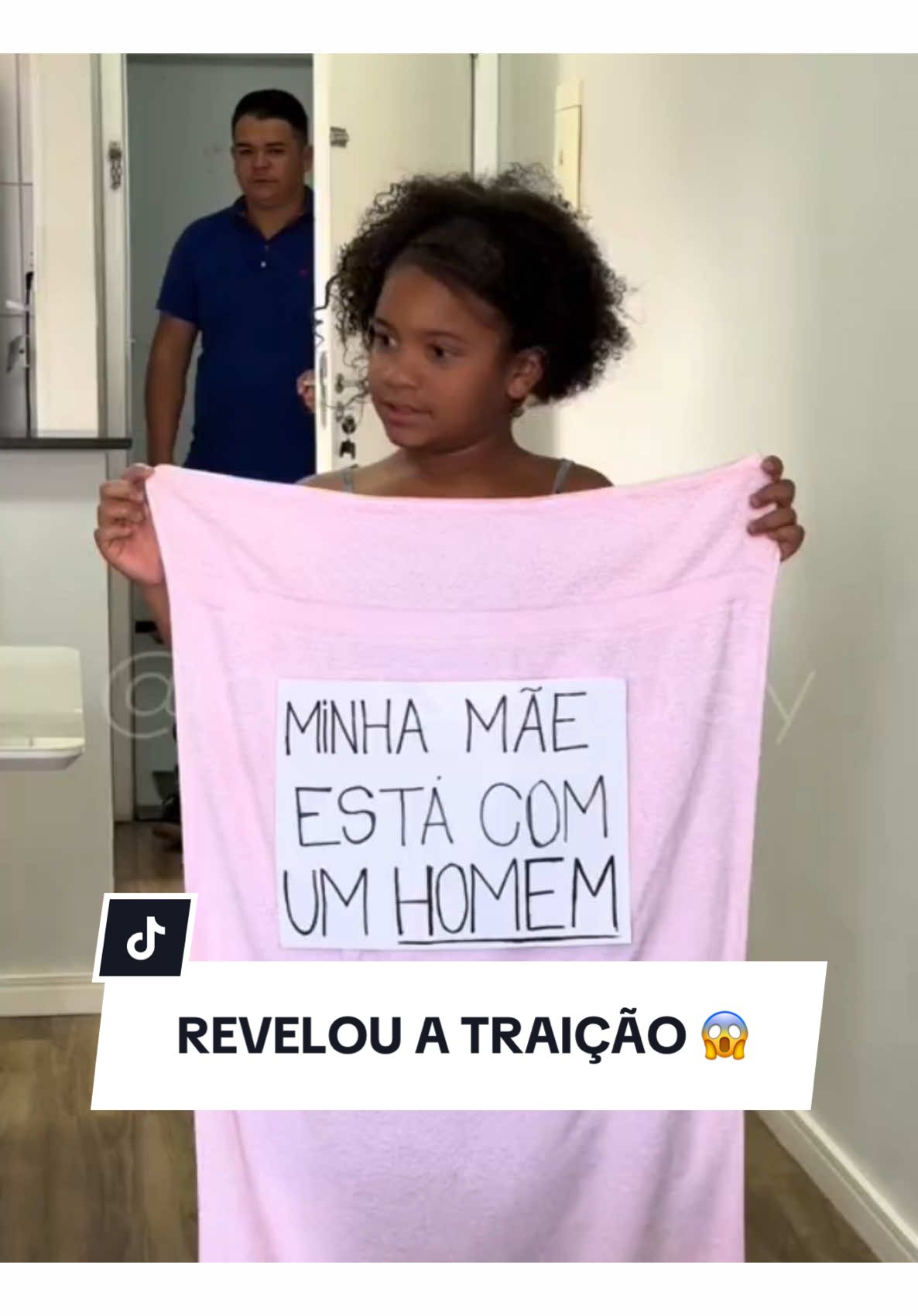 Garota esperta revela traição da própria mãe 😱 #anosatrás #viral #tiktok #fyp 