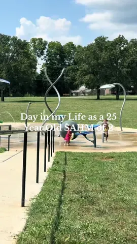 So happy ready for this fall weather to start coming in 😅 I’m not a fan of summer 😂🤍 #fyp #fypシ #momsunder25 #teenmom #dayinmylife 