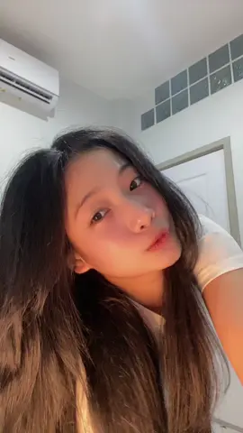🥹😐