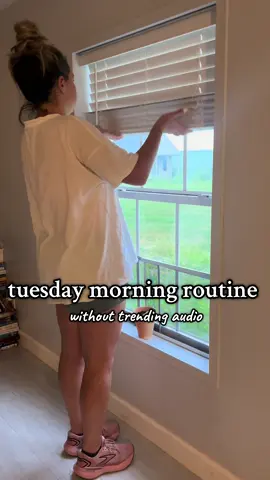 Happy Tuesday! What are you looking forward to this week? #morningroutine #nonaestheticvlog #smallcontentcreators #ditlvlog #tuesdaymotivation 