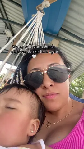#firsttimemom 