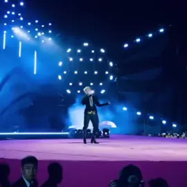 Mỗi ngày tôi đều rất nỗ lực, tôi muốn mình không chỉ tốt hơn, giỏi hơn mà còn mạnh mẽ hơn nữa 🌻 #Havaiconcert #JackJ97 #Jack #J97 #PhuongTuan 
