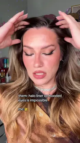 Halo liner on hooded eyes⁉️ DONE✅ Who wants a tutorial?👀 Ib: @lenkalul  #hoodedeyeseyeliner #hoodedeyesmakeup #hoodedeyes #makeup #eyelinertutorial 