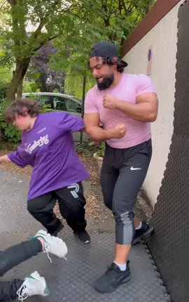 #tik_tok #viral #foruyou #selfdefense 