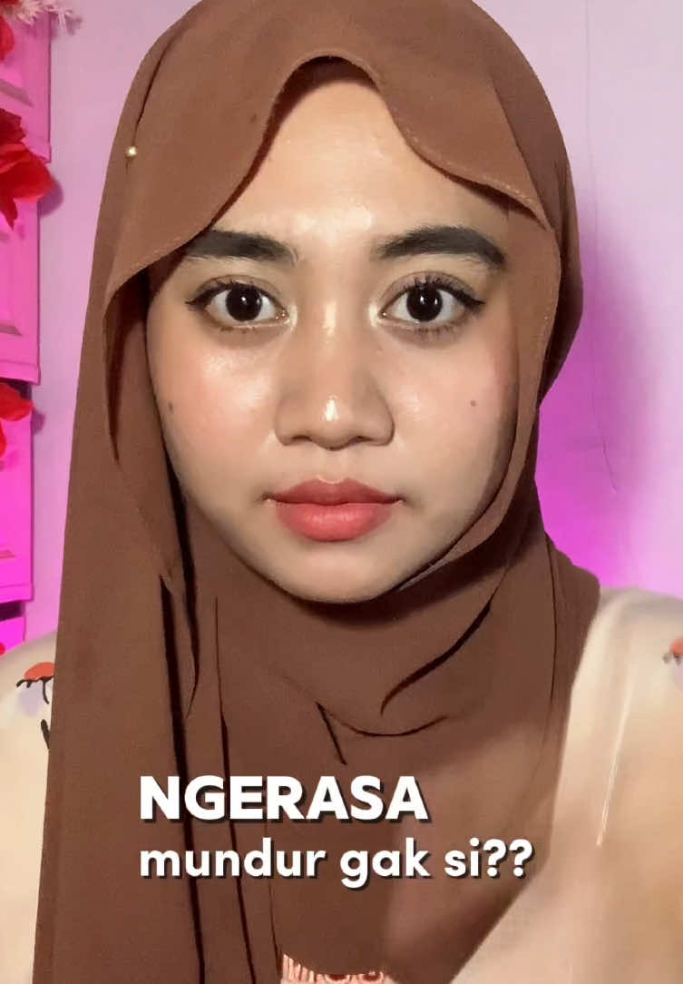 Haii para hijaberss ngerasa juga ga sii kalo garis rambut jadi mundurr?? :( sedih yahh berasa menipis gituu, tapi sebelum parah cobain deh hair serumnya @By Jevarine Official biare ga makin tipisss ☺️ #jevarinehairserum #babyhairbooster #serumrambuttipis #serumrambut #hairserum 