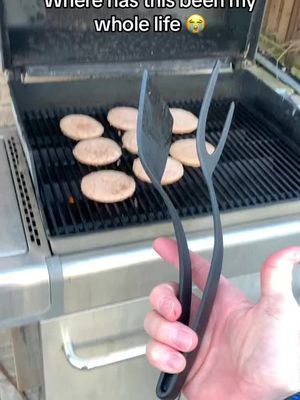 Pancakes, eggs, burgers, flip then grip in one squeeze. Nonstick safe and heat tough. Cook easier.